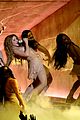 shakira-stage