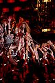 shakira-stage