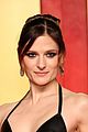 gummer-vanity