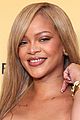 rihanna-softlit