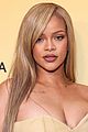 rihanna-softlit