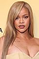 rihanna-softlit