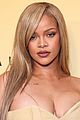 rihanna-softlit