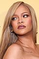 rihanna-softlit