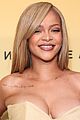 rihanna-softlit