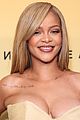 rihanna-softlit