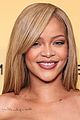 rihanna-softlit