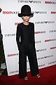 zendaya-hat