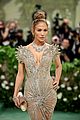 jlo-met-arrival