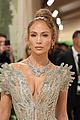 jlo-met-arrival