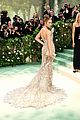 jlo-met-arrival