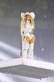 bey-halfshow2