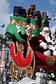 disney-parks-christmas