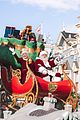 disney-parks-christmas