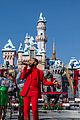 disney-parks-christmas