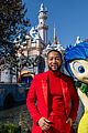 disney-parks-christmas