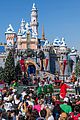disney-parks-christmas