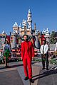 disney-parks-christmas