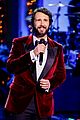 josh-groban-holidays