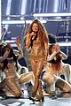 shakira-gram-performance