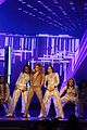 shakira-gram-performance