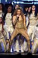 shakira-gram-performance