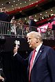 trump-sitting