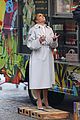 jennifer-lopez-nj-office-romance-food-truck