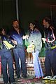 michelle-monoghan-aaron-paul-eating-dinner-spouses-night