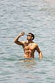 appleton-shirtless1