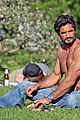 guy-shirtless