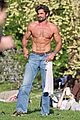 guy-shirtless