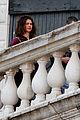 jack-antonoff-maragret-qualley-walking-dog-venice-italy