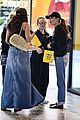 miley-cyrus-la-piercing-shop-fans