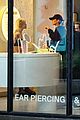 miley-cyrus-la-piercing-shop-fans
