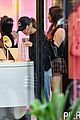 miley-cyrus-la-piercing-shop-fans