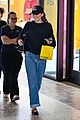 miley-cyrus-la-piercing-shop-fans