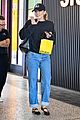miley-cyrus-la-piercing-shop-fans