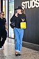 miley-cyrus-la-piercing-shop-fans
