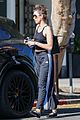 miley-cyrus-la-piercing-shop-fans