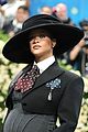 rihanna-closes-met