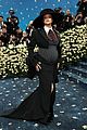 rihanna-closes-met