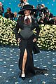 rihanna-closes-met