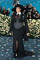 rihanna-closes-met