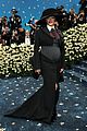rihanna-closes-met