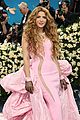 shakira-met-gala-2025