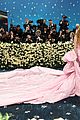 shakira-met-gala-2025