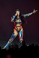 katy-perry-concert-stars