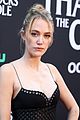 maika-monroe-premiere-gallery