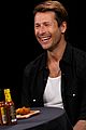 glen-powell-hot-ones